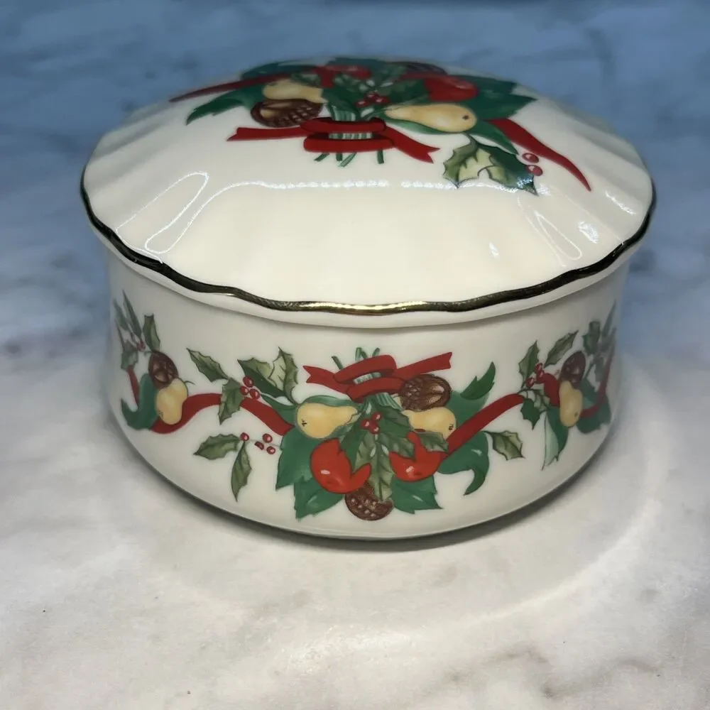 Vintage Heritage House Melodies Christmas Silent Night Music Trinket Box Holiday